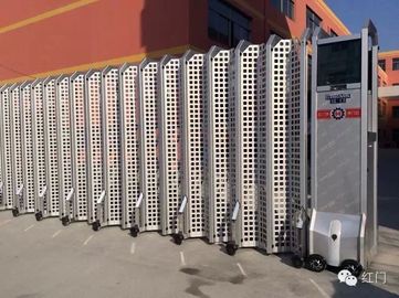 Aluminiowa rozbudowy elektryczny zwijany Bramy składane z siatką ekranu